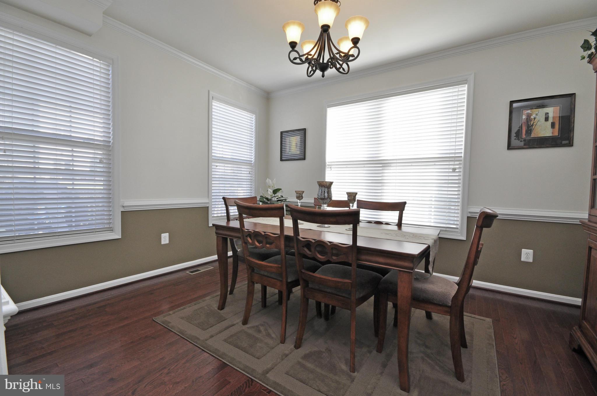 SEASONS LANDING - Residential