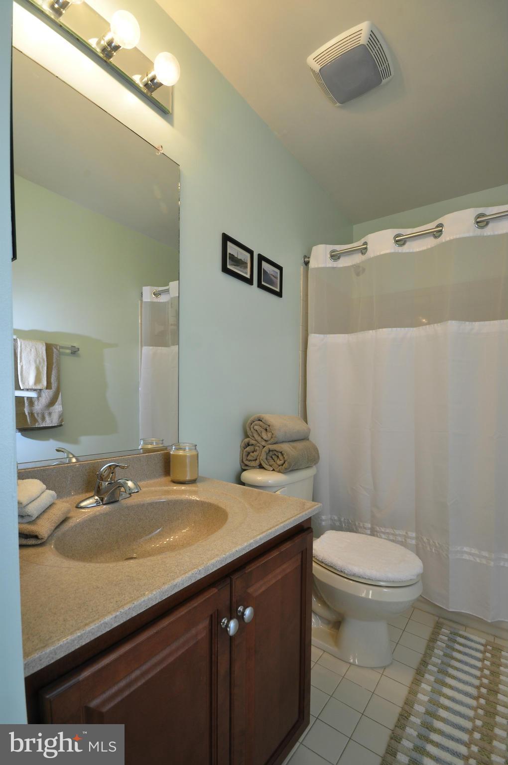 SEASONS LANDING - Residential