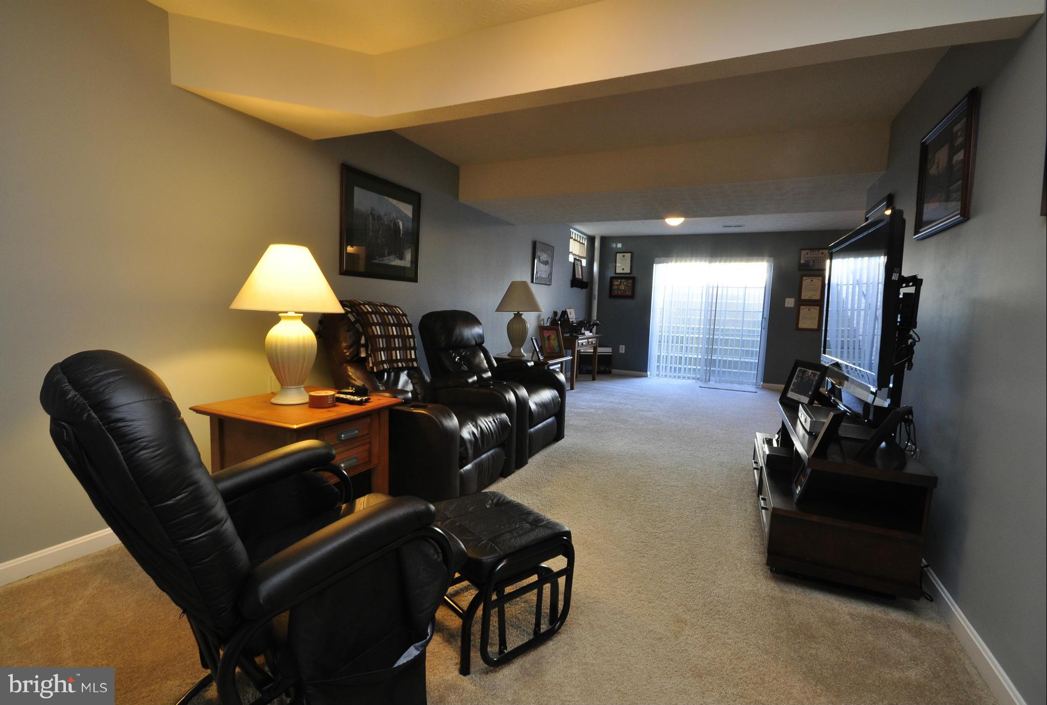 SEASONS LANDING - Residential