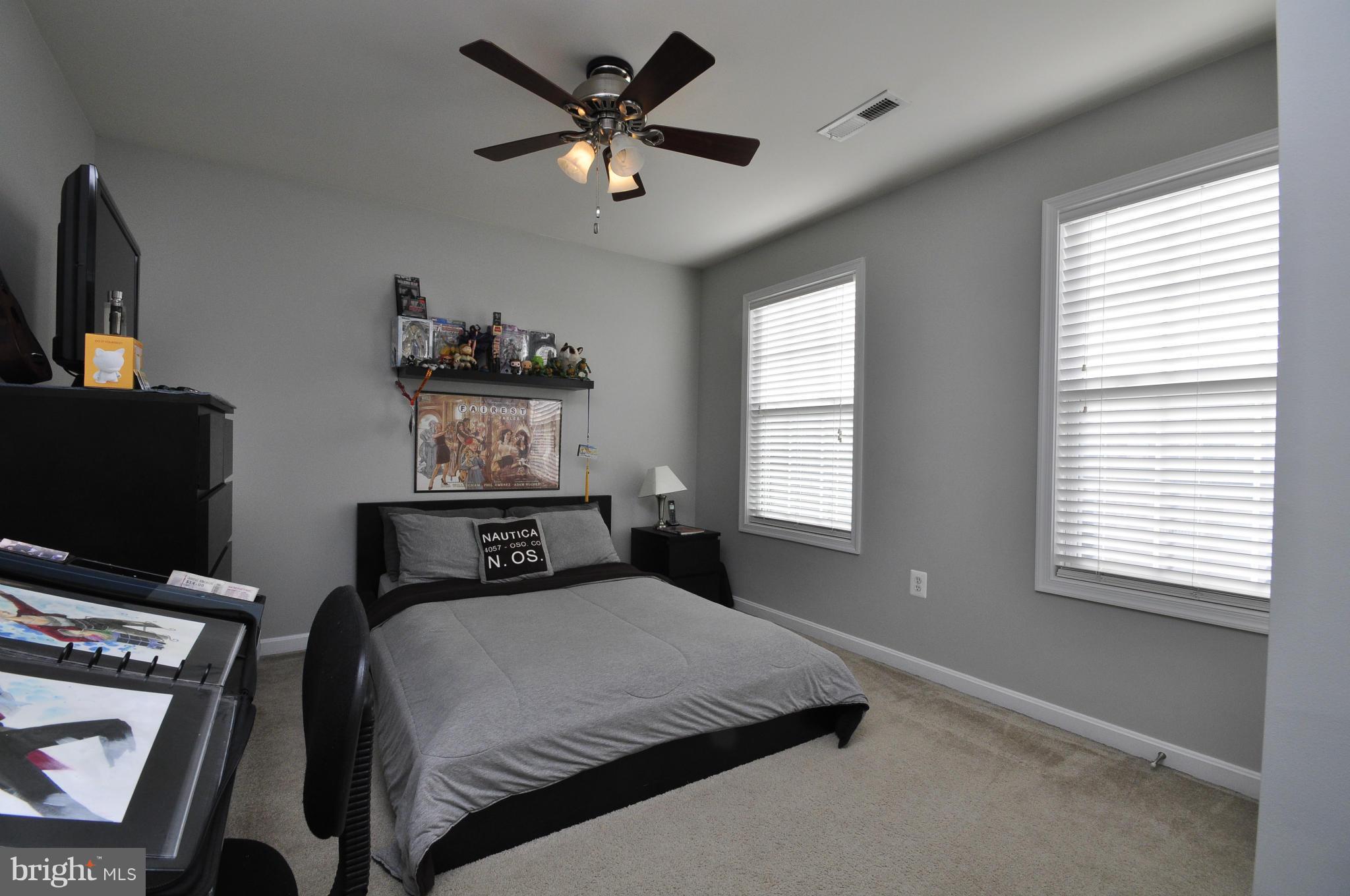 SEASONS LANDING - Residential