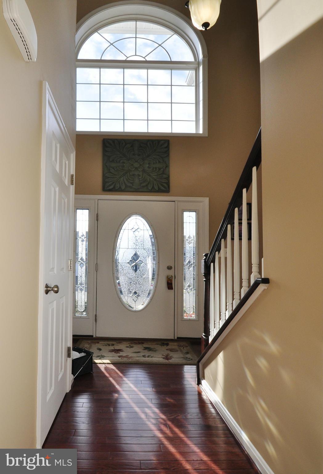 SEASONS LANDING - Residential