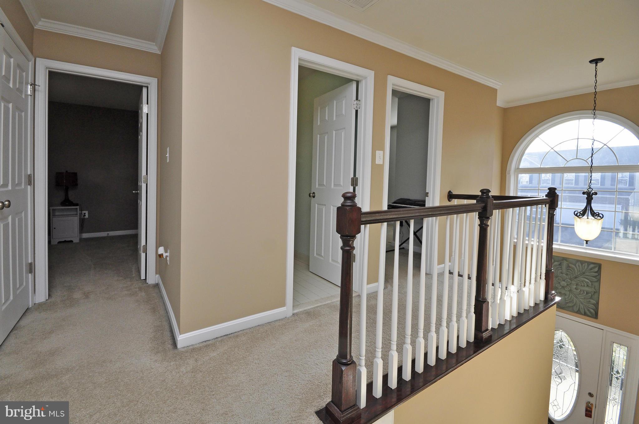 SEASONS LANDING - Residential