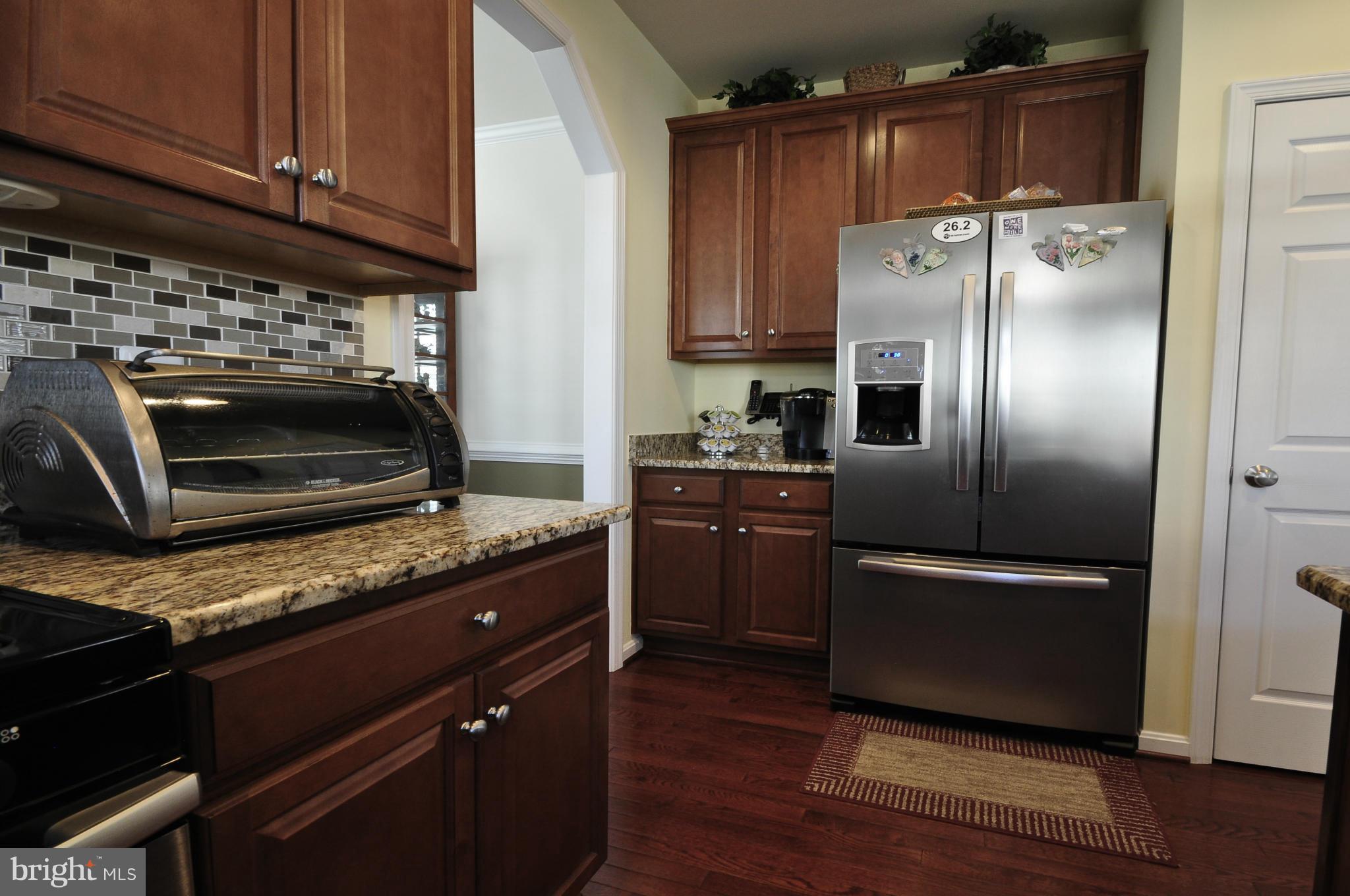 SEASONS LANDING - Residential