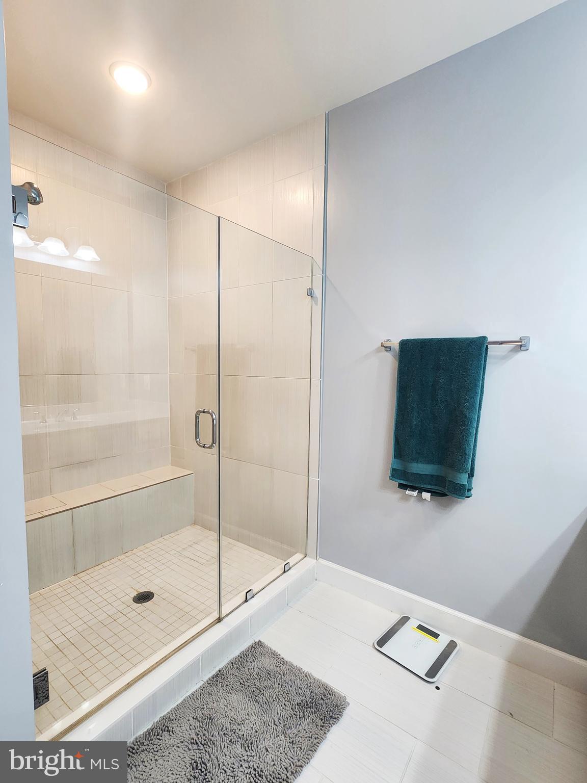 PARKSIDE AT WESTPHALIA - Residential Lease