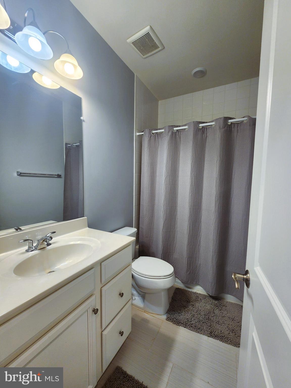 PARKSIDE AT WESTPHALIA - Residential Lease