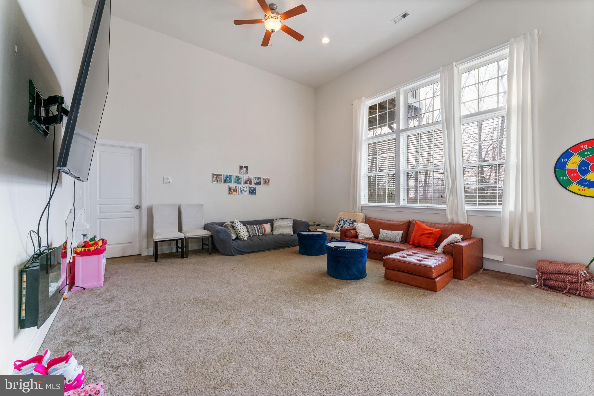 ROSE HILL RESERVE - Residential Lease