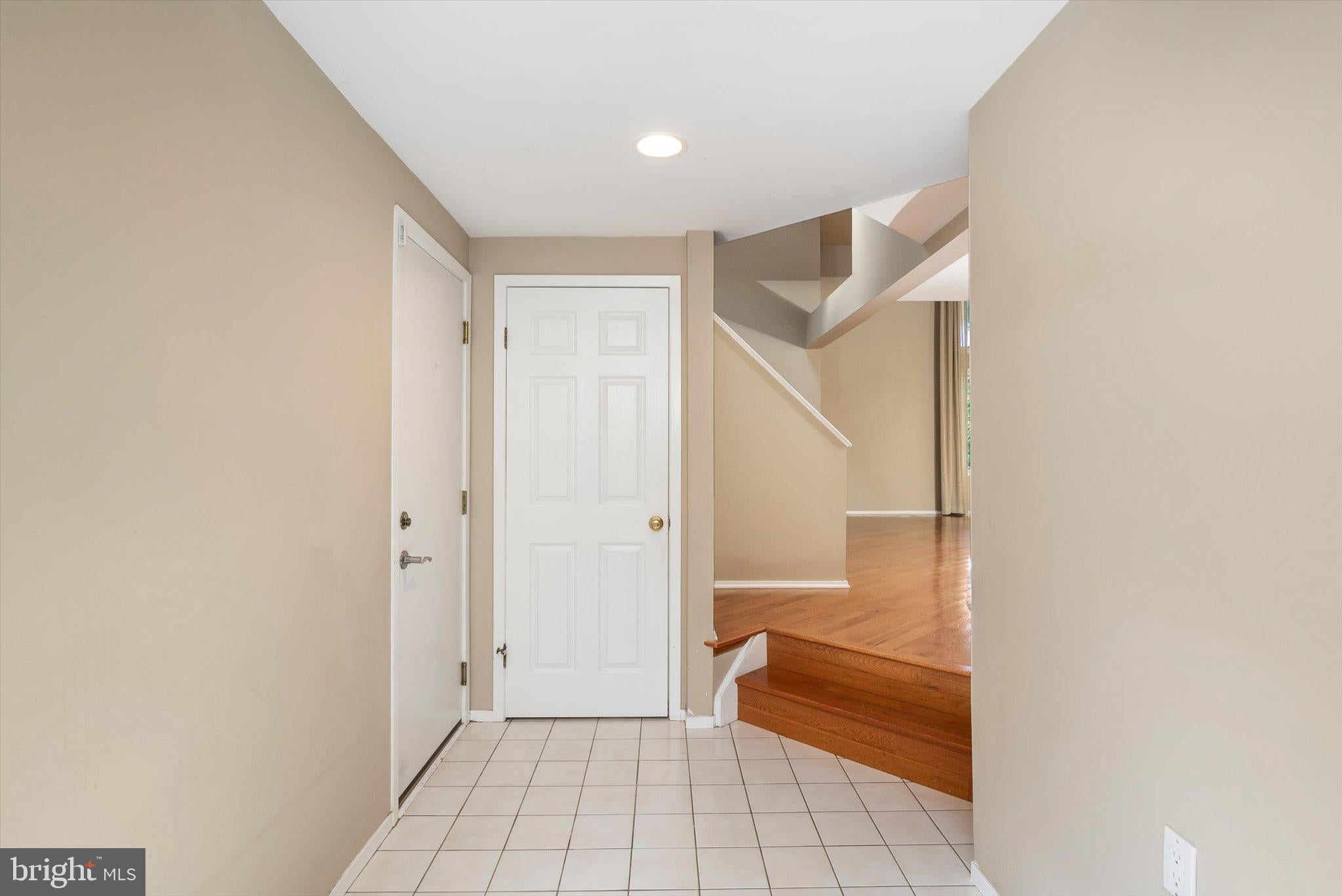 426 SAYRE DRIVE