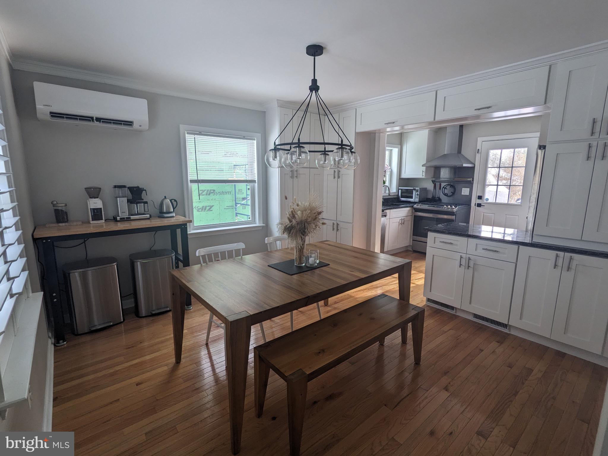 4913 LACKAWANNA STREET