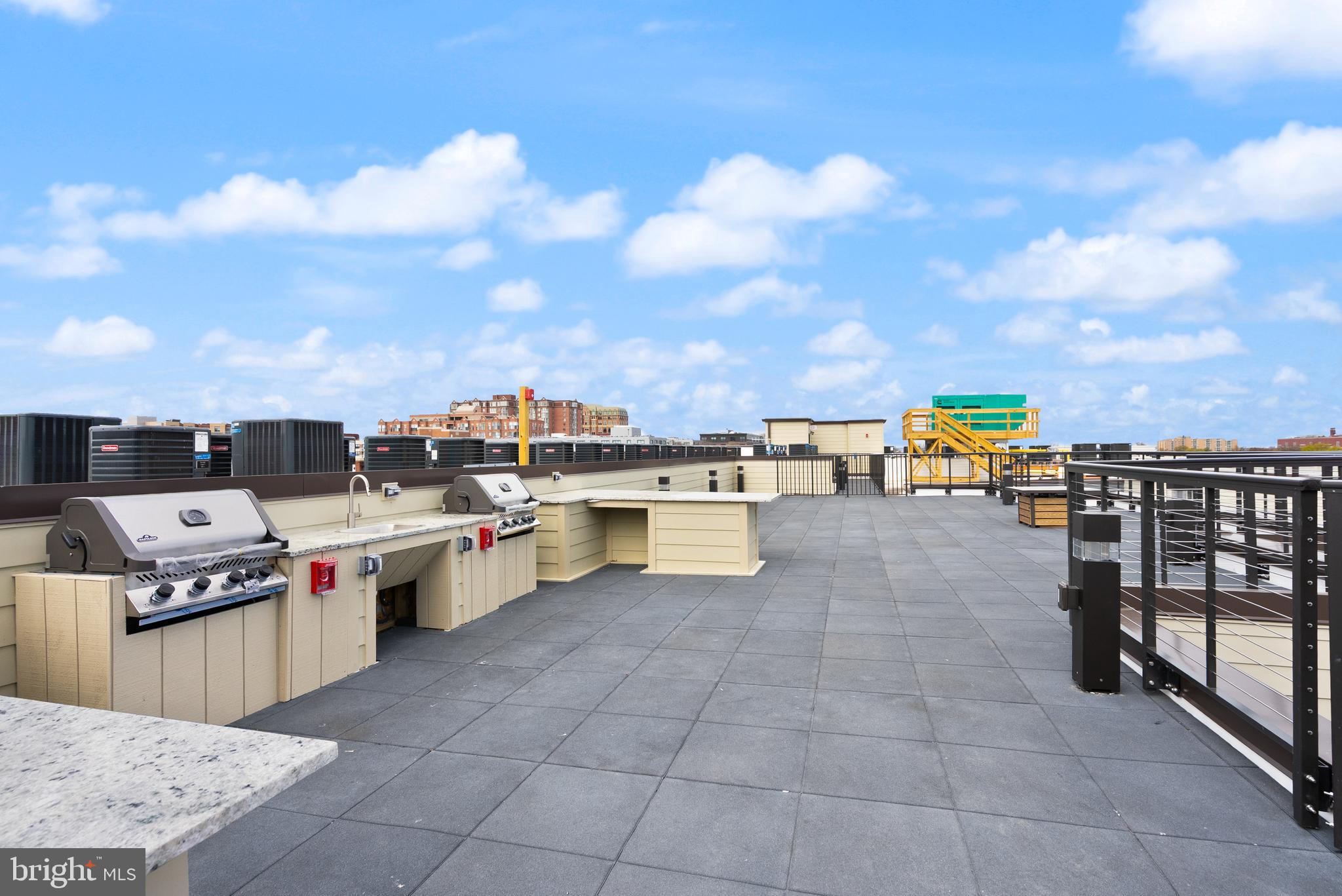 OLD TOWN ALEXANDRIA - Residential Lease