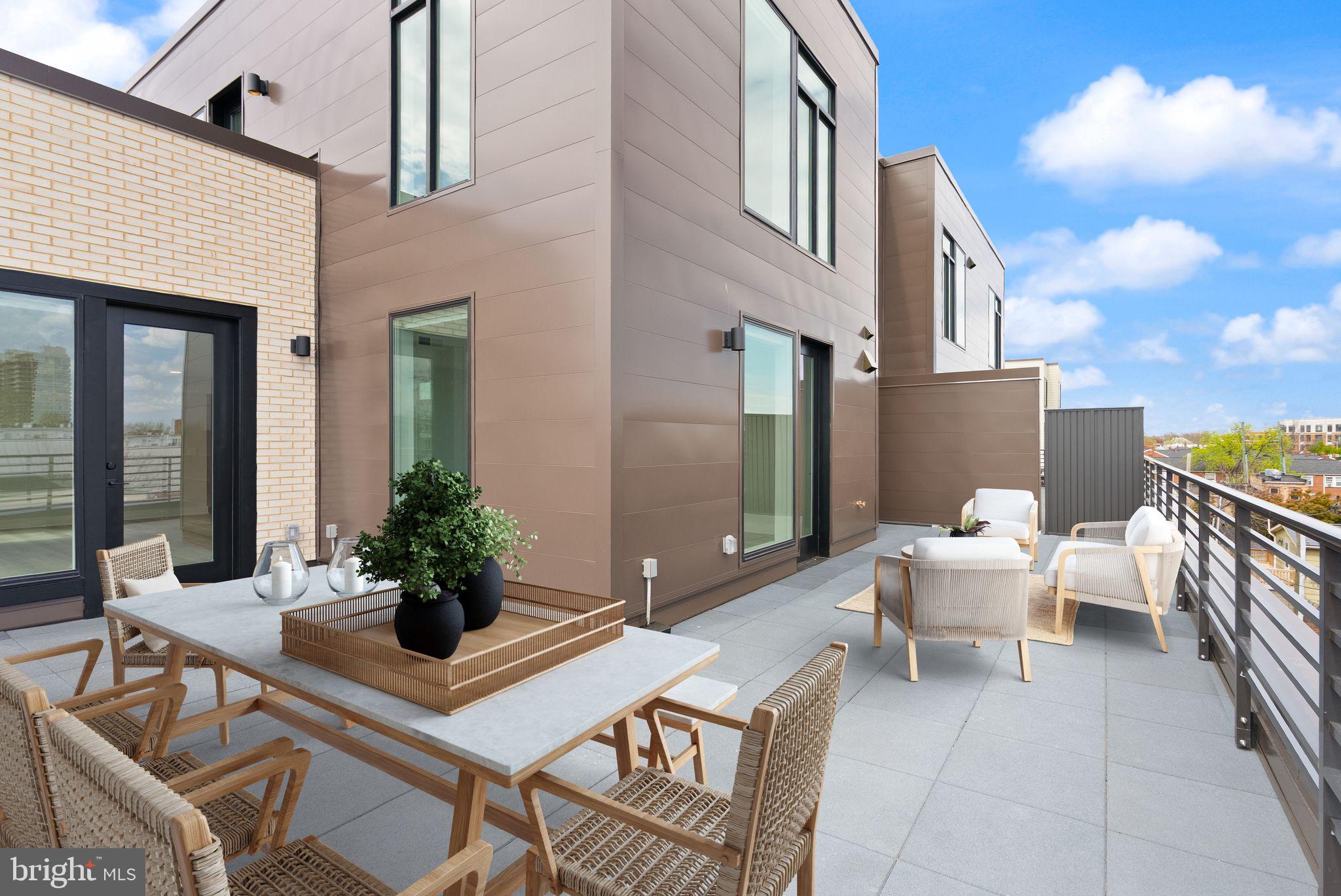 OLD TOWN ALEXANDRIA - Residential Lease