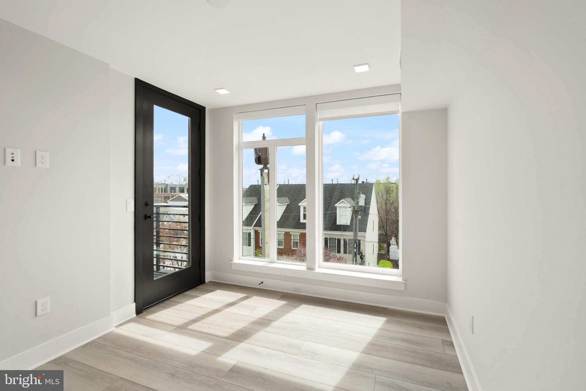 OLD TOWN ALEXANDRIA - Residential Lease