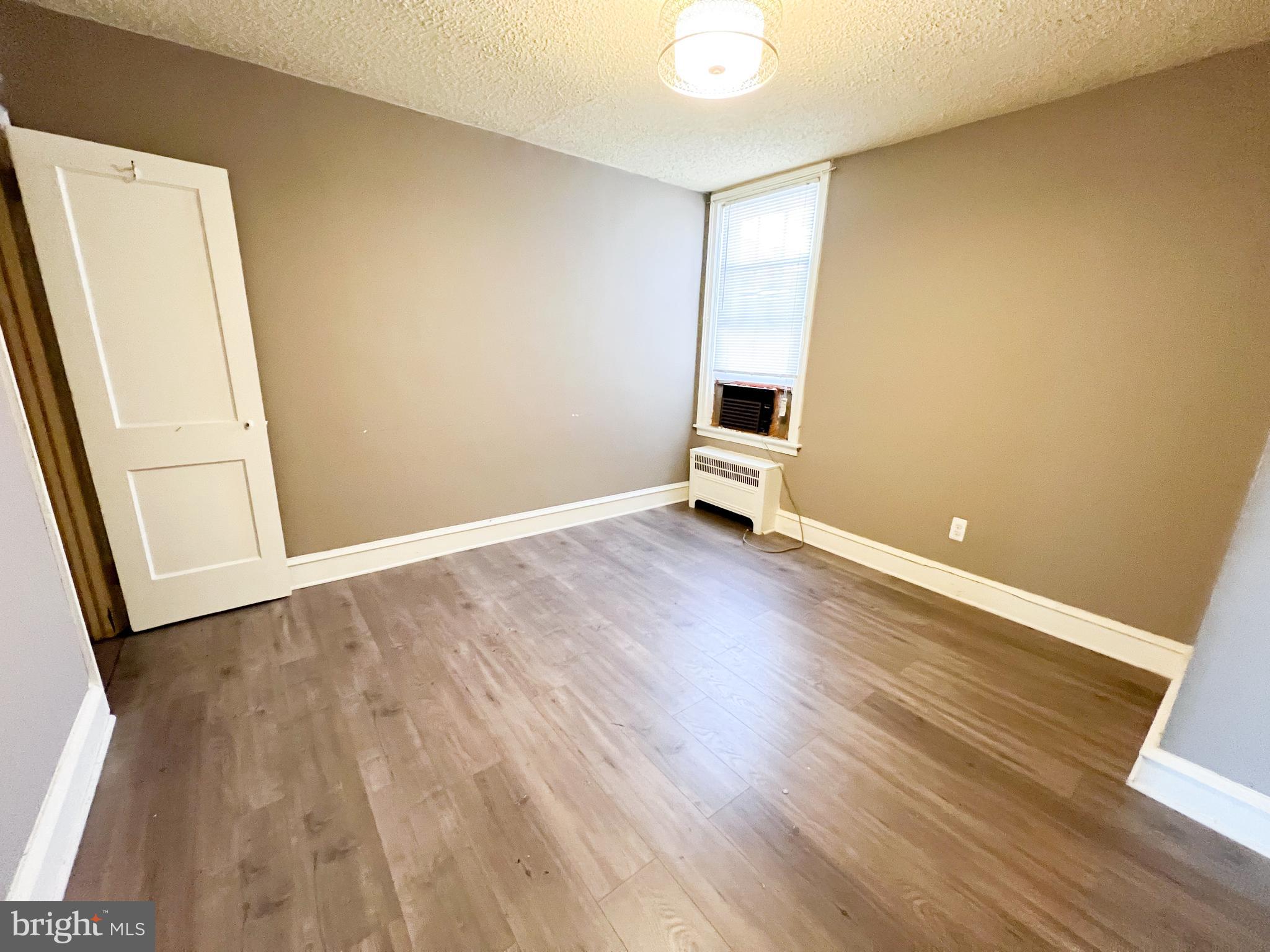 WEST OAK LANE - Residential Lease