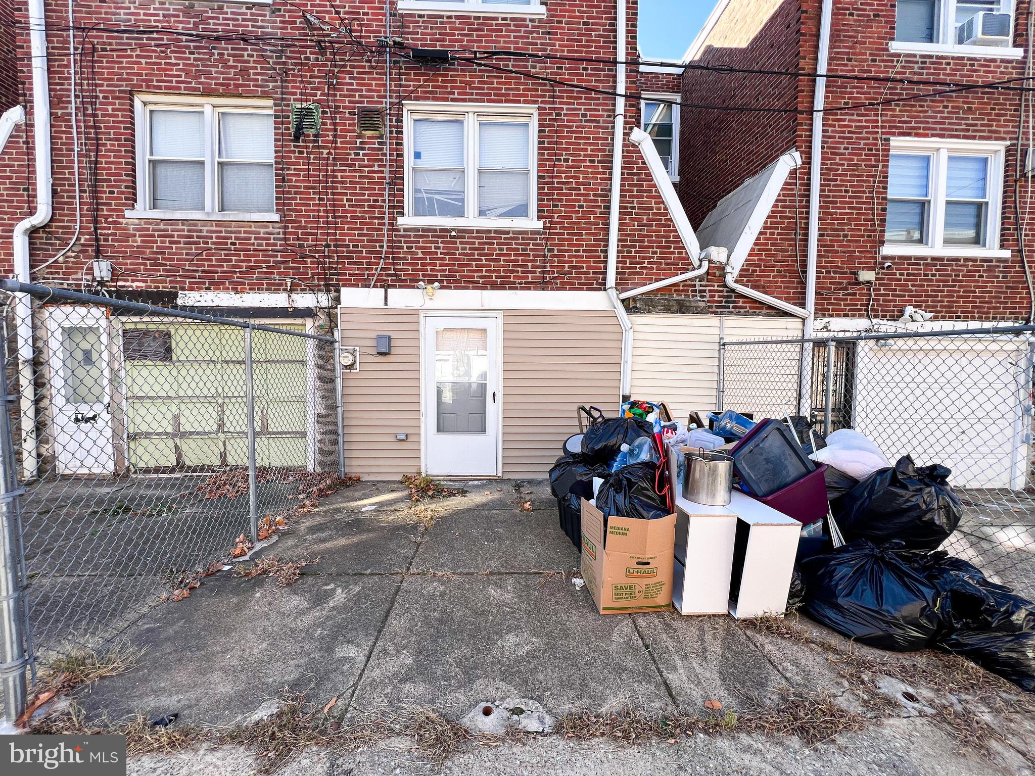 WEST OAK LANE - Residential Lease