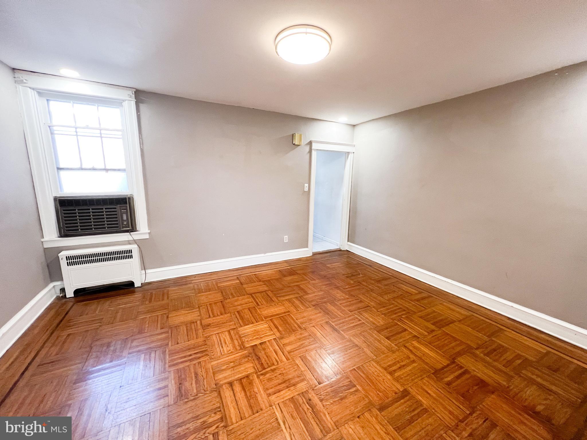 WEST OAK LANE - Residential Lease