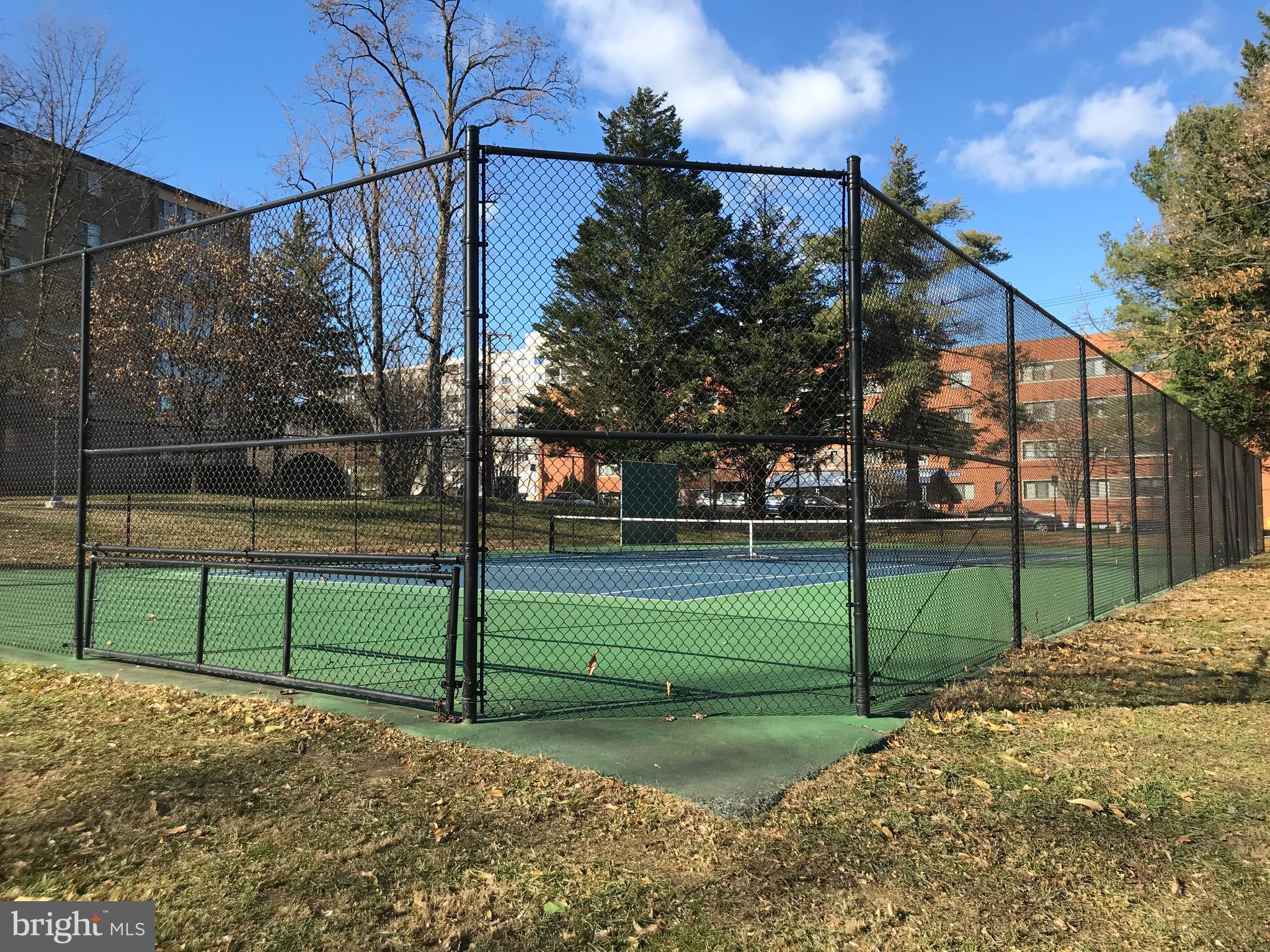 WHITEHALL - Residential