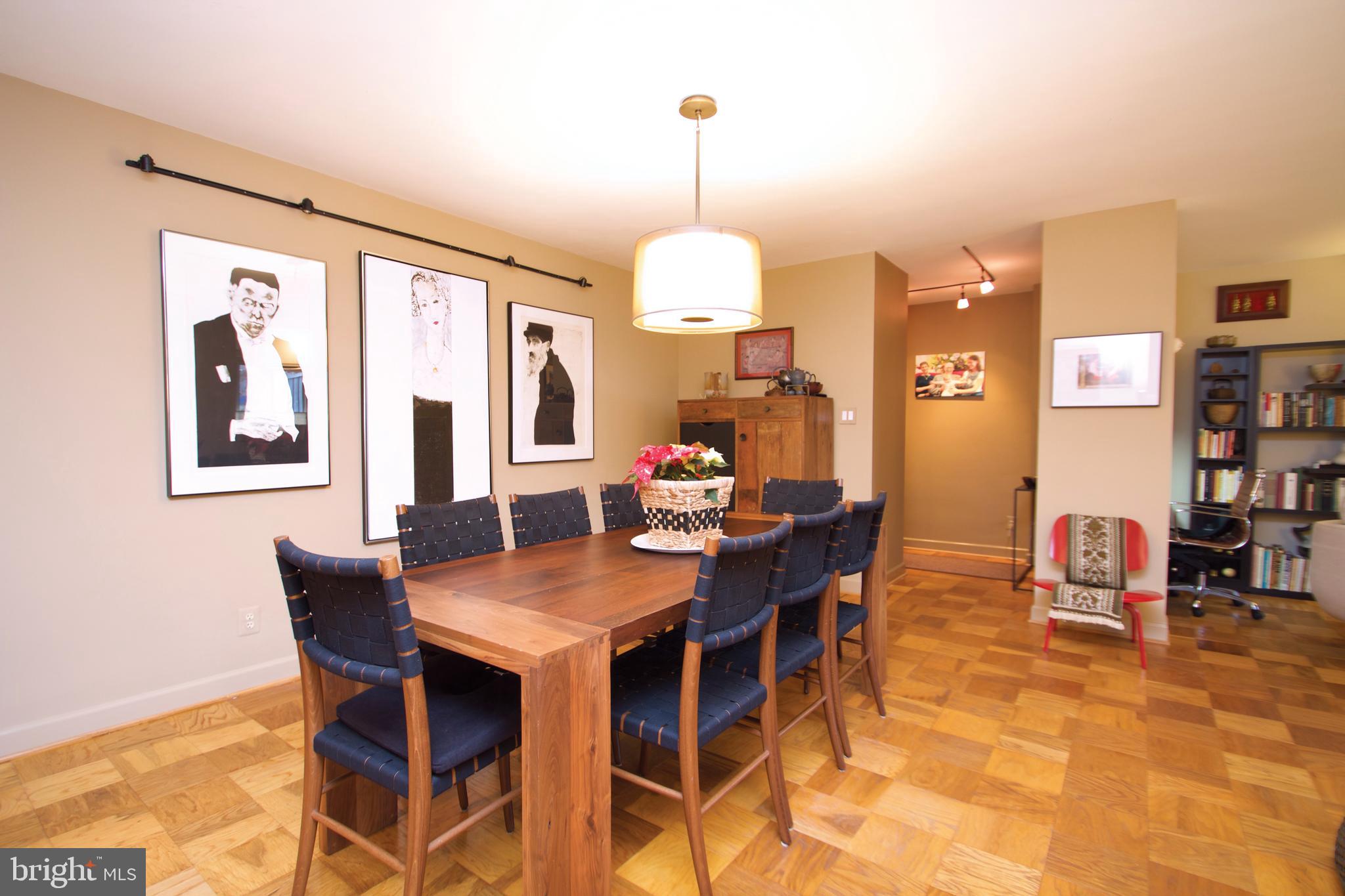 WHITEHALL - Residential