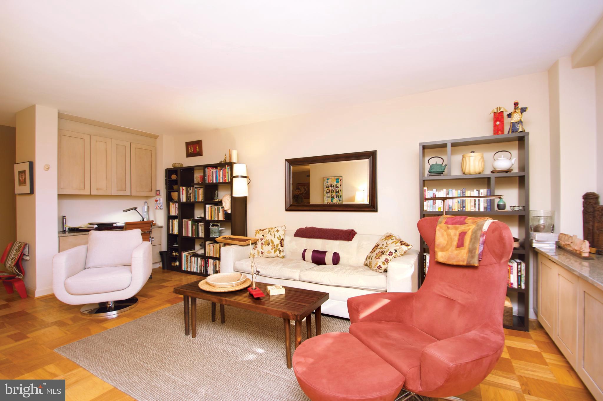 WHITEHALL - Residential