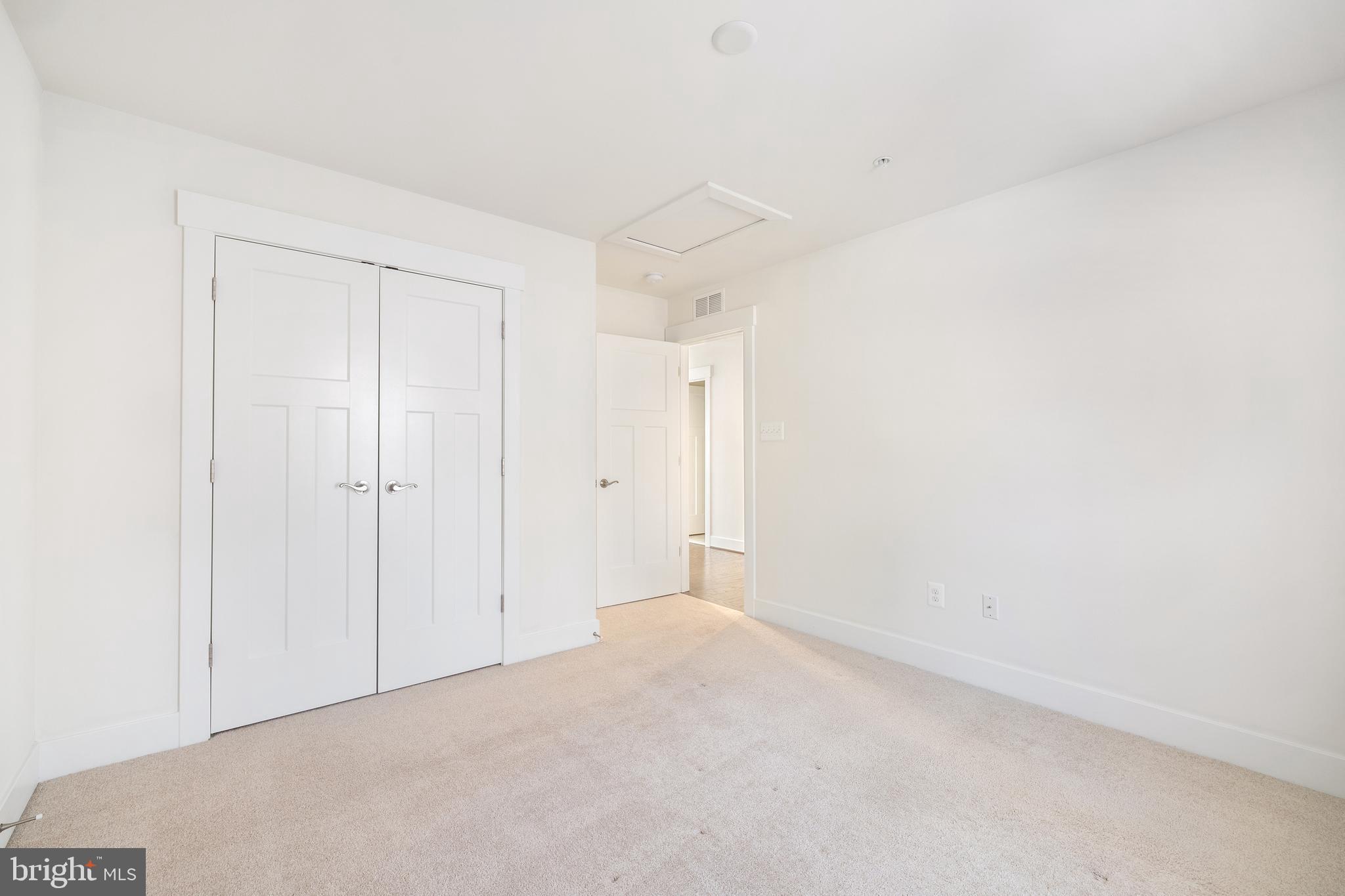 HIGHLAND WOODS - Residential