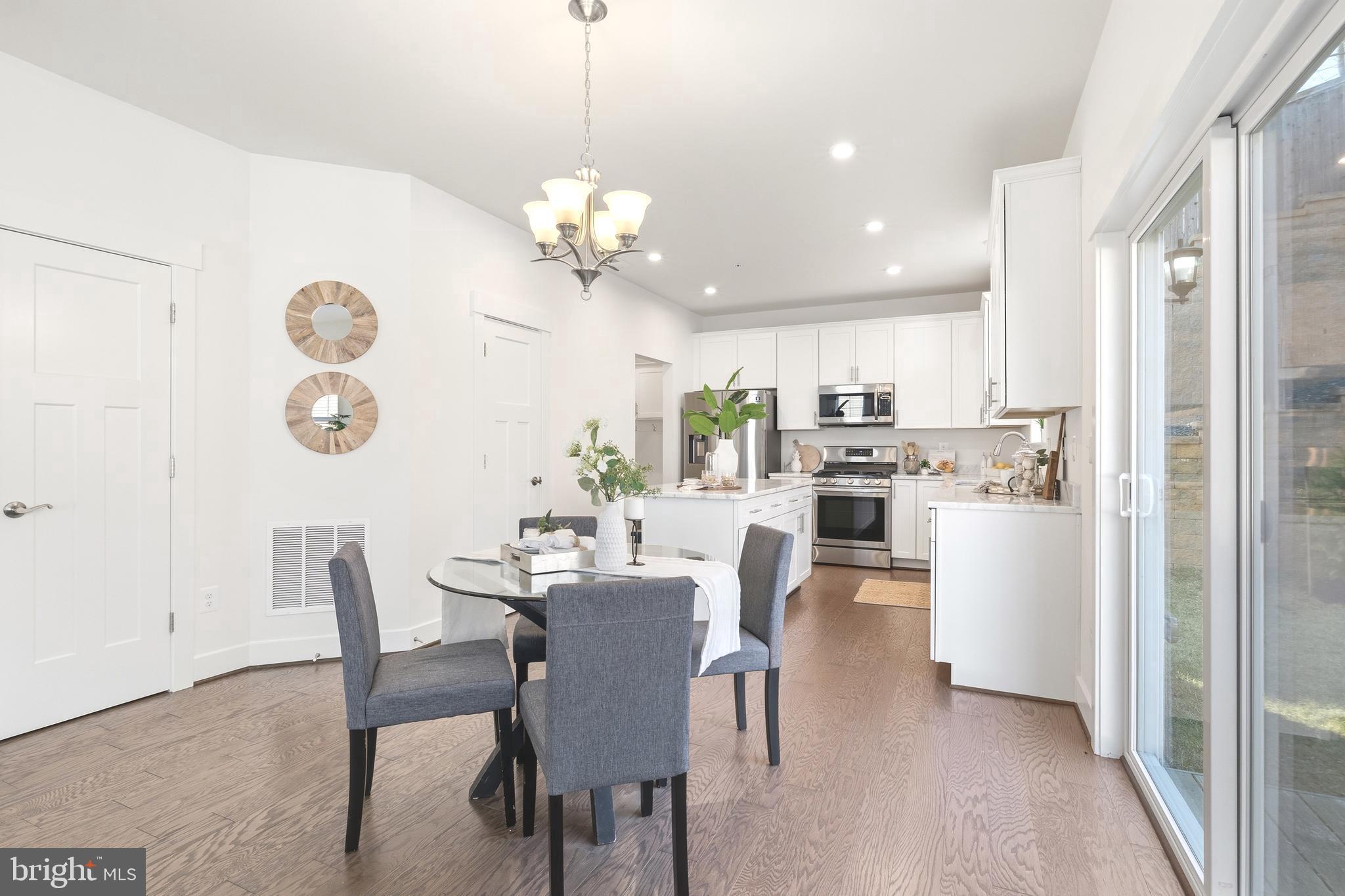 HIGHLAND WOODS - Residential