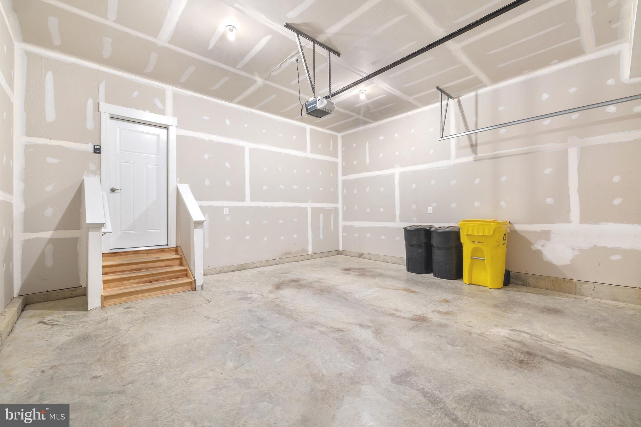 HIGHLAND WOODS - Residential