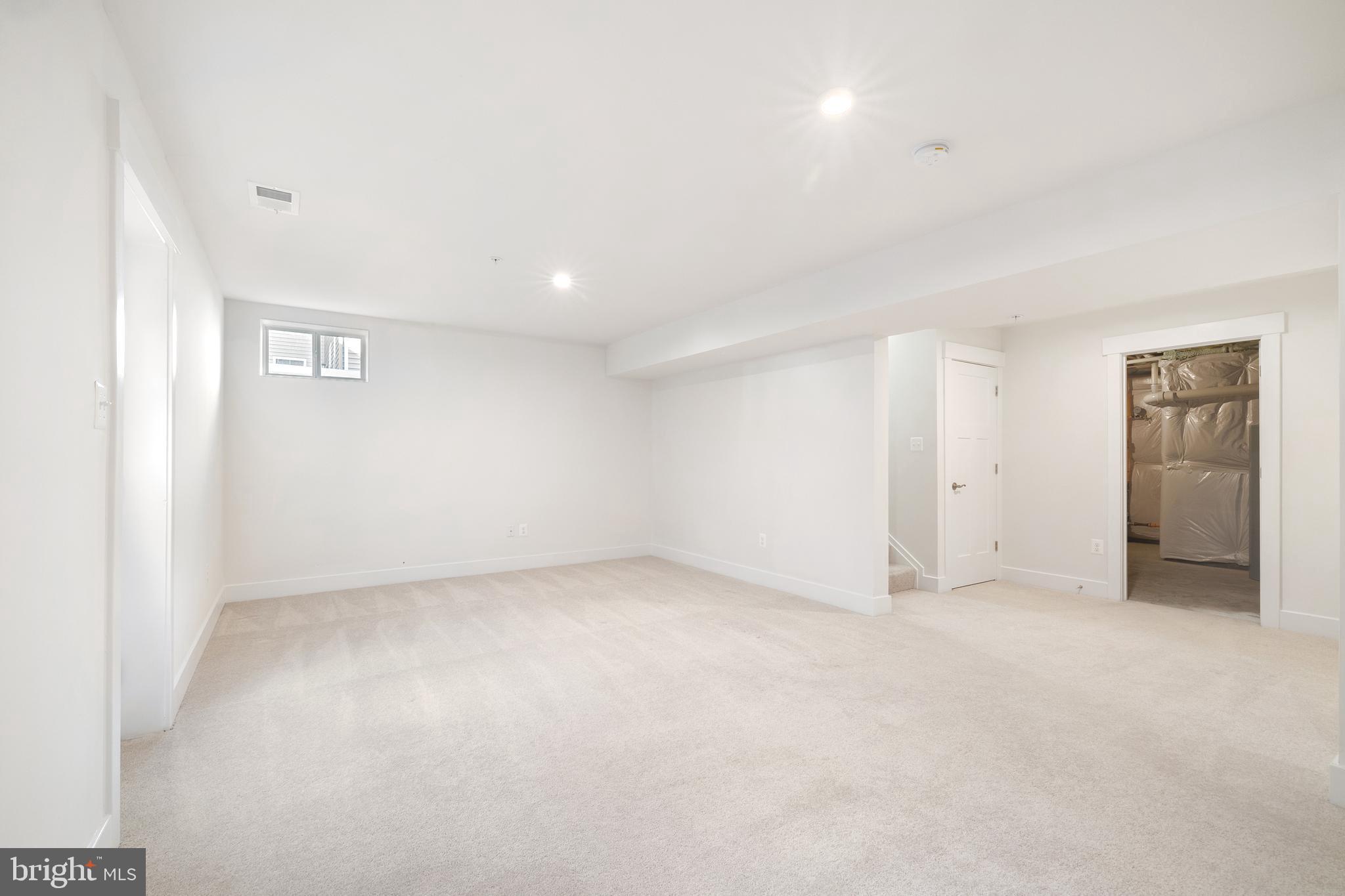 HIGHLAND WOODS - Residential