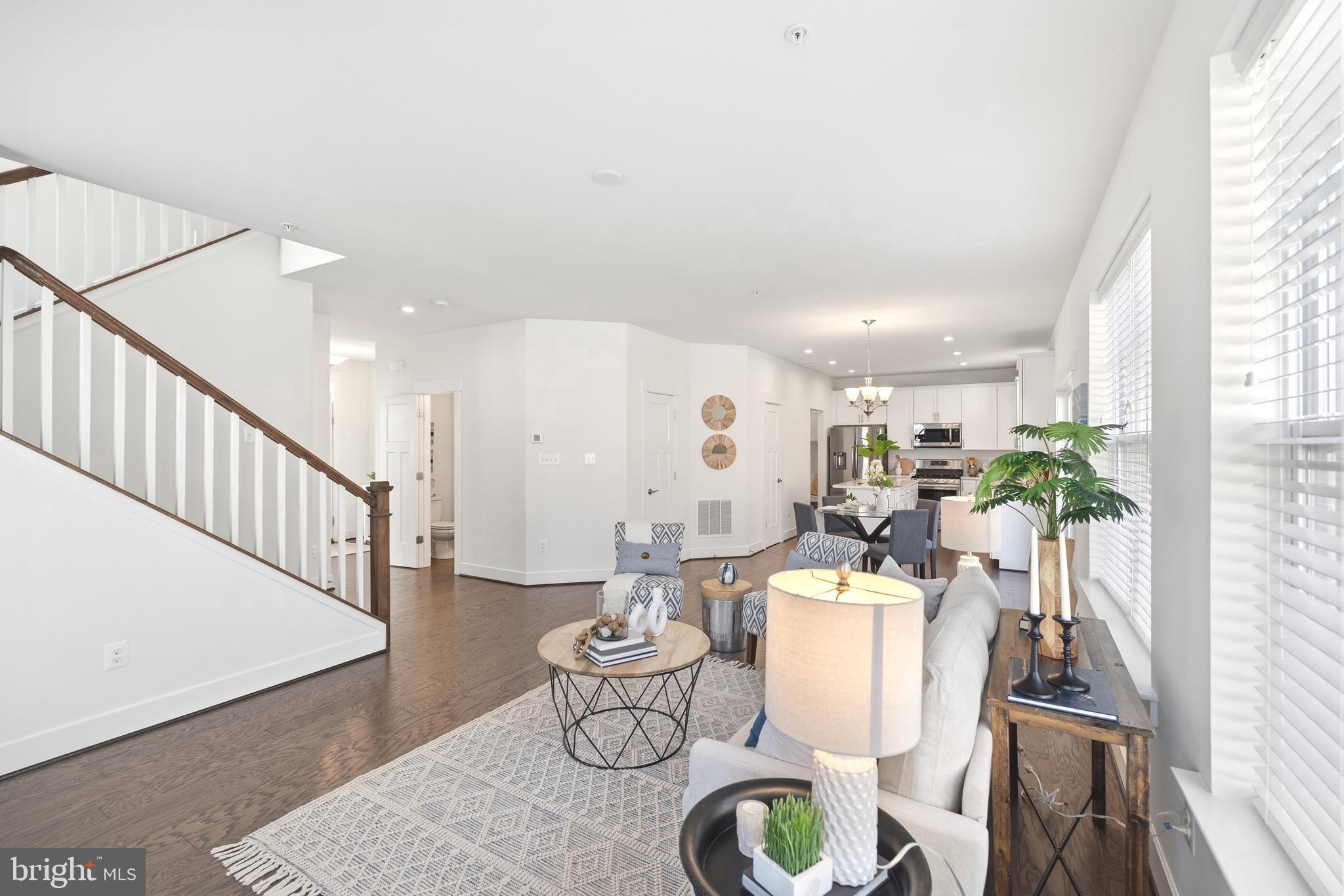 HIGHLAND WOODS - Residential