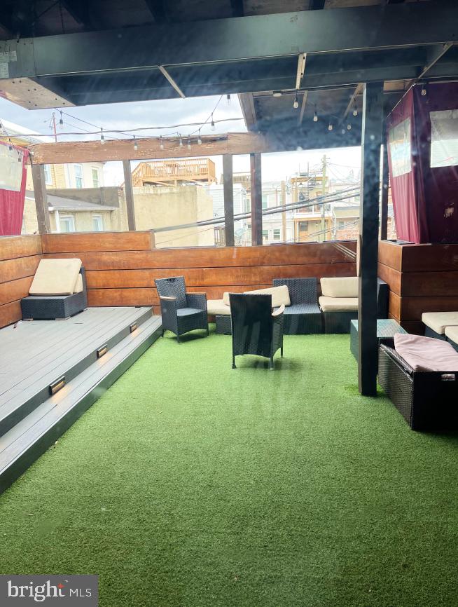 CANTON - Commercial Sale