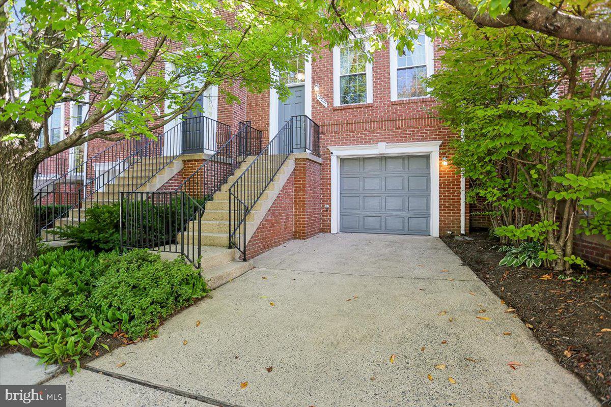 12029 EDGEMERE CIRCLE