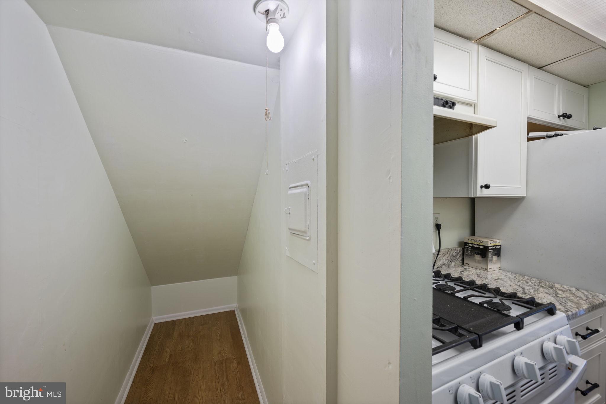 KINGS COURT - Residential