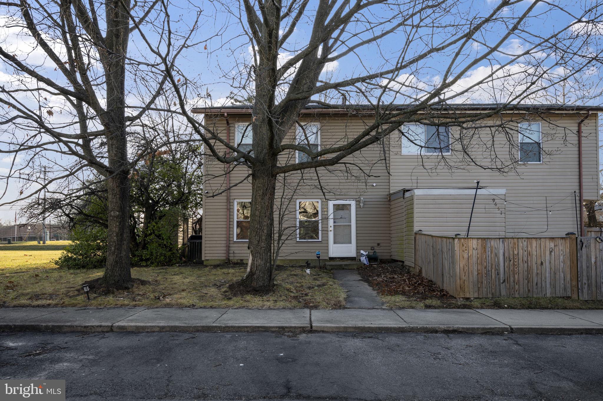 KINGS COURT - Residential