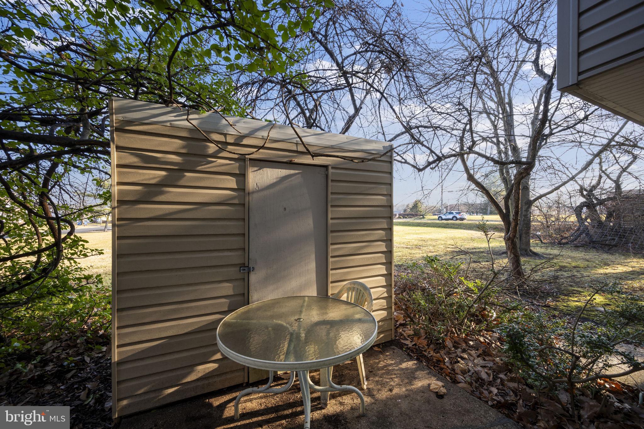 KINGS COURT - Residential