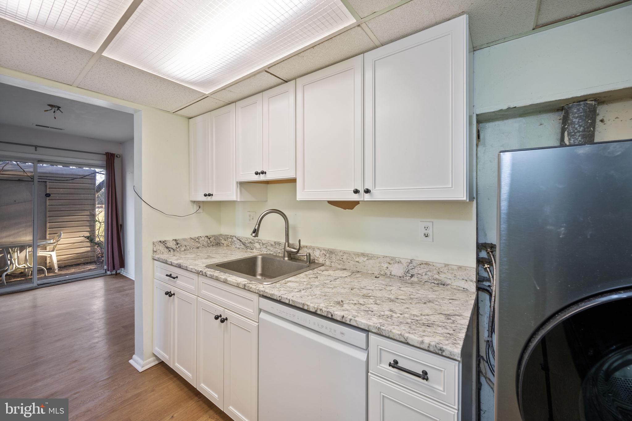 KINGS COURT - Residential