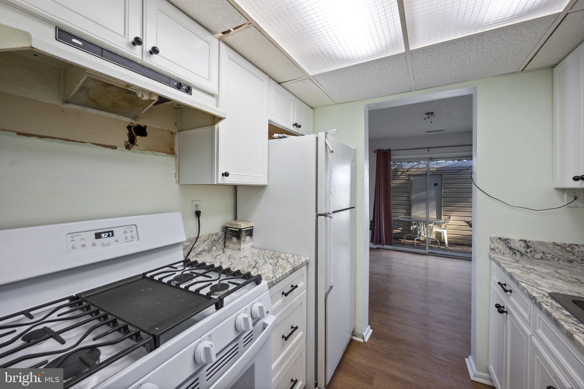 KINGS COURT - Residential