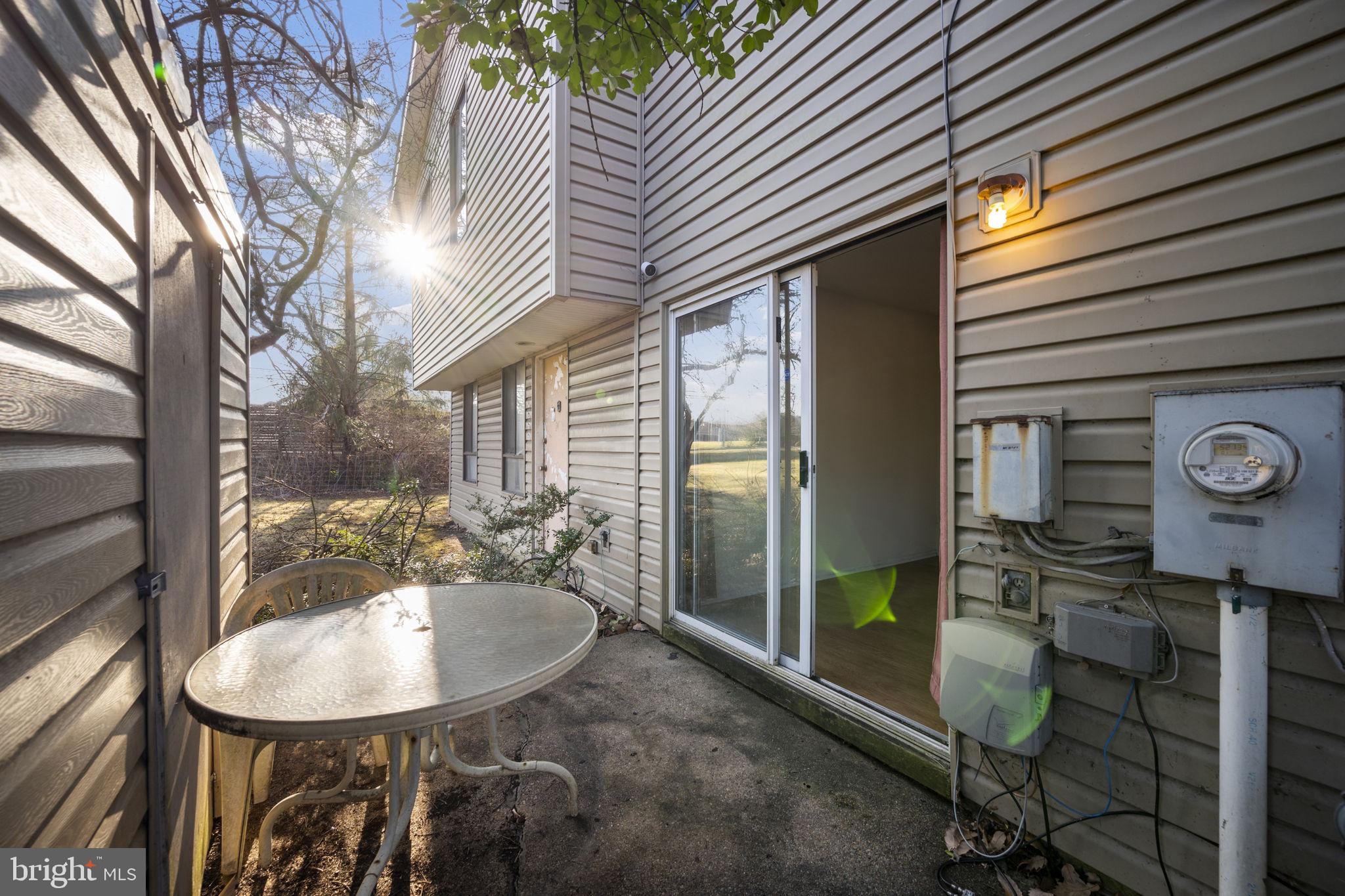 KINGS COURT - Residential