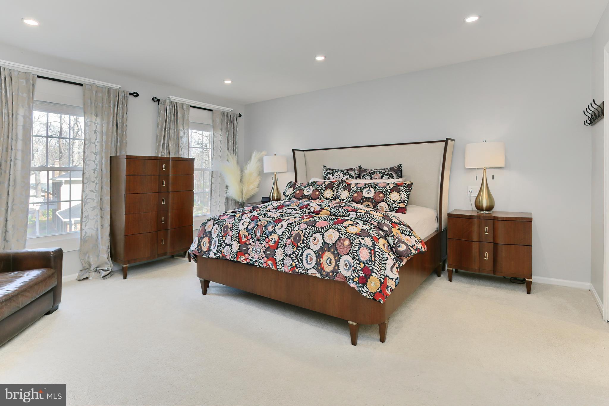 FAIRFAX STATION - Residential