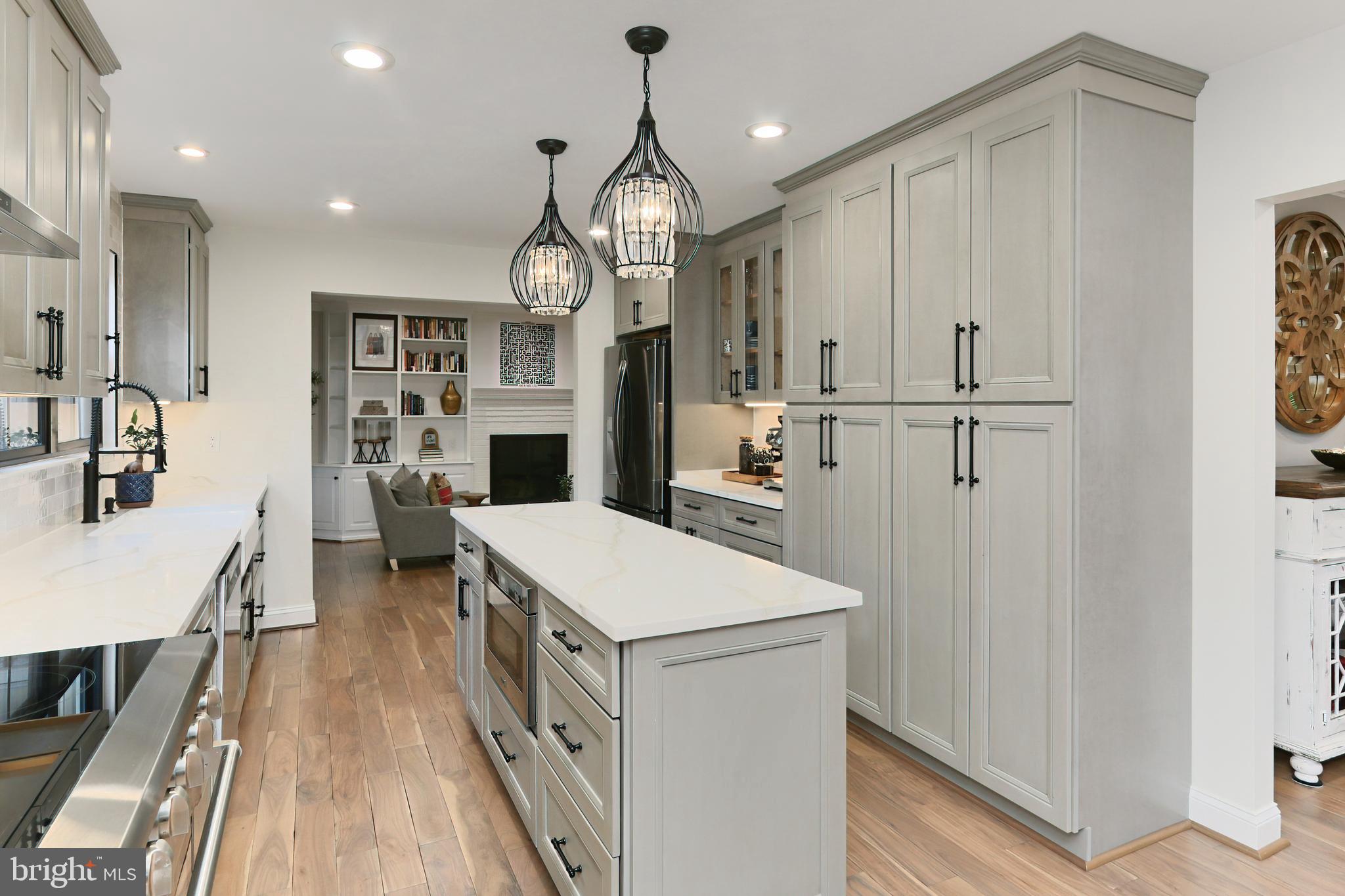 FAIRFAX STATION - Residential