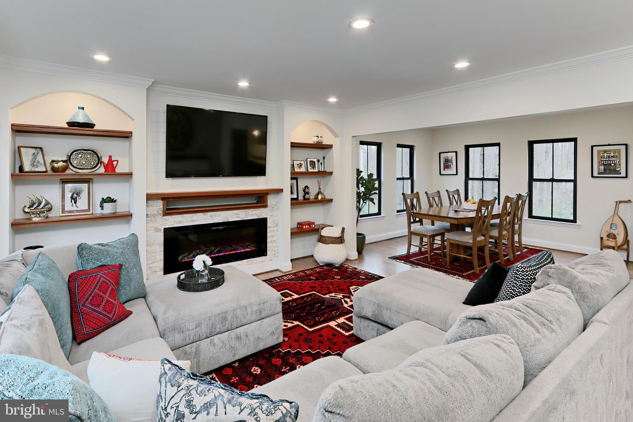 FAIRFAX STATION - Residential