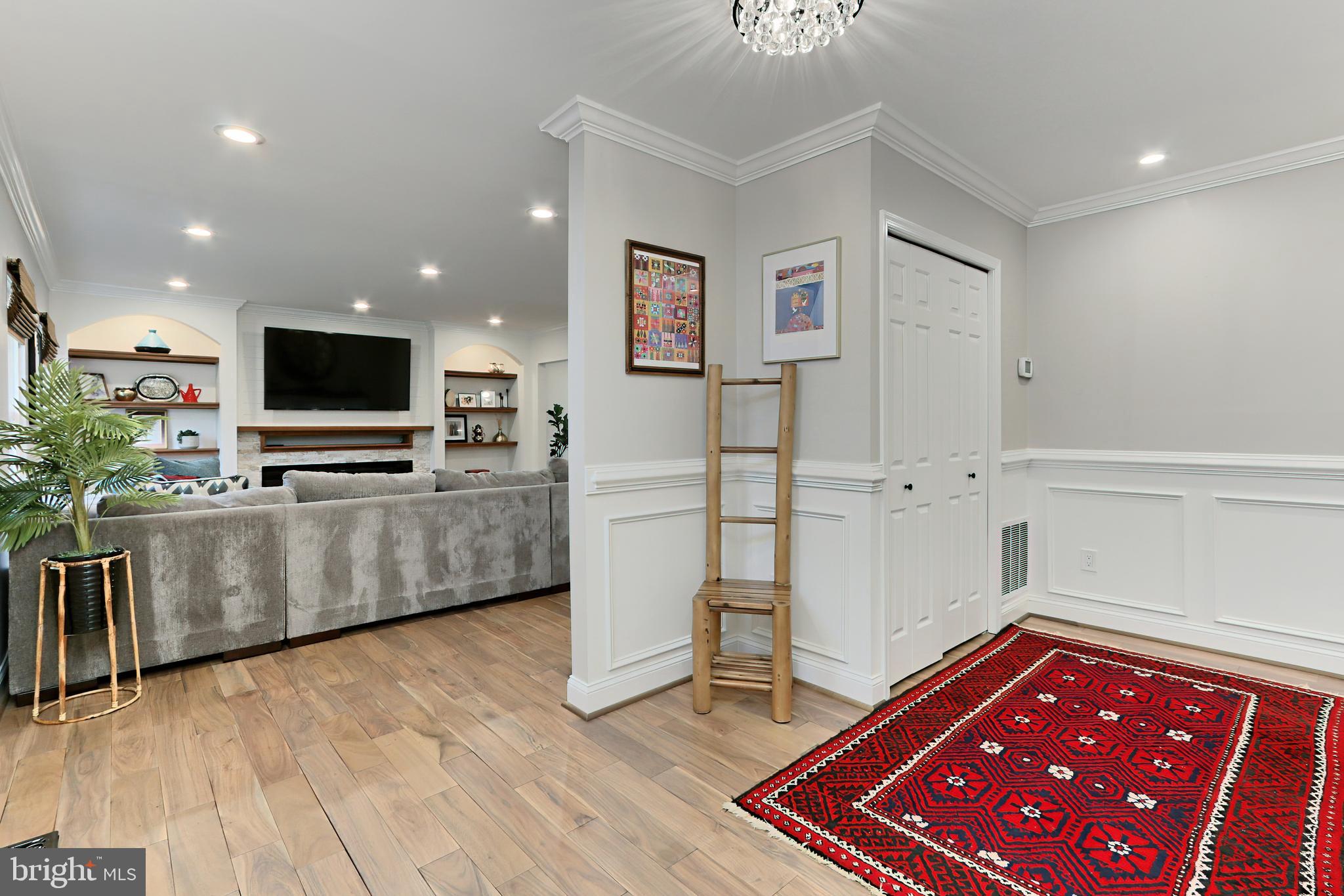 FAIRFAX STATION - Residential