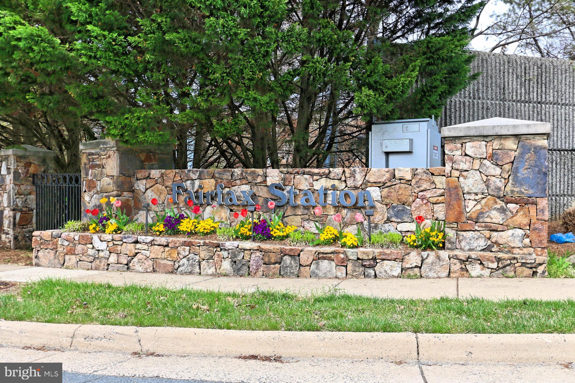 FAIRFAX STATION - Residential