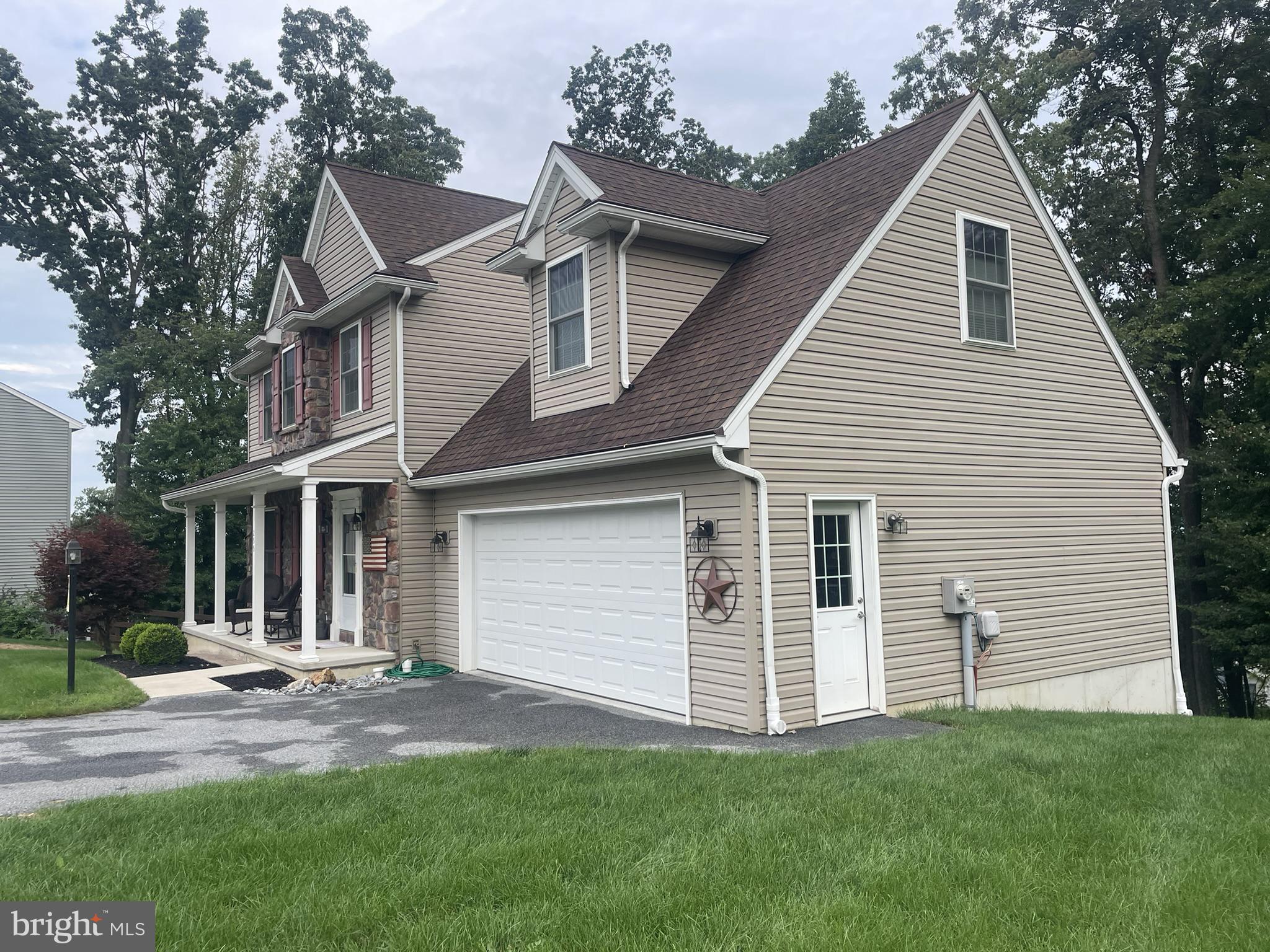 255 LIZ LANE