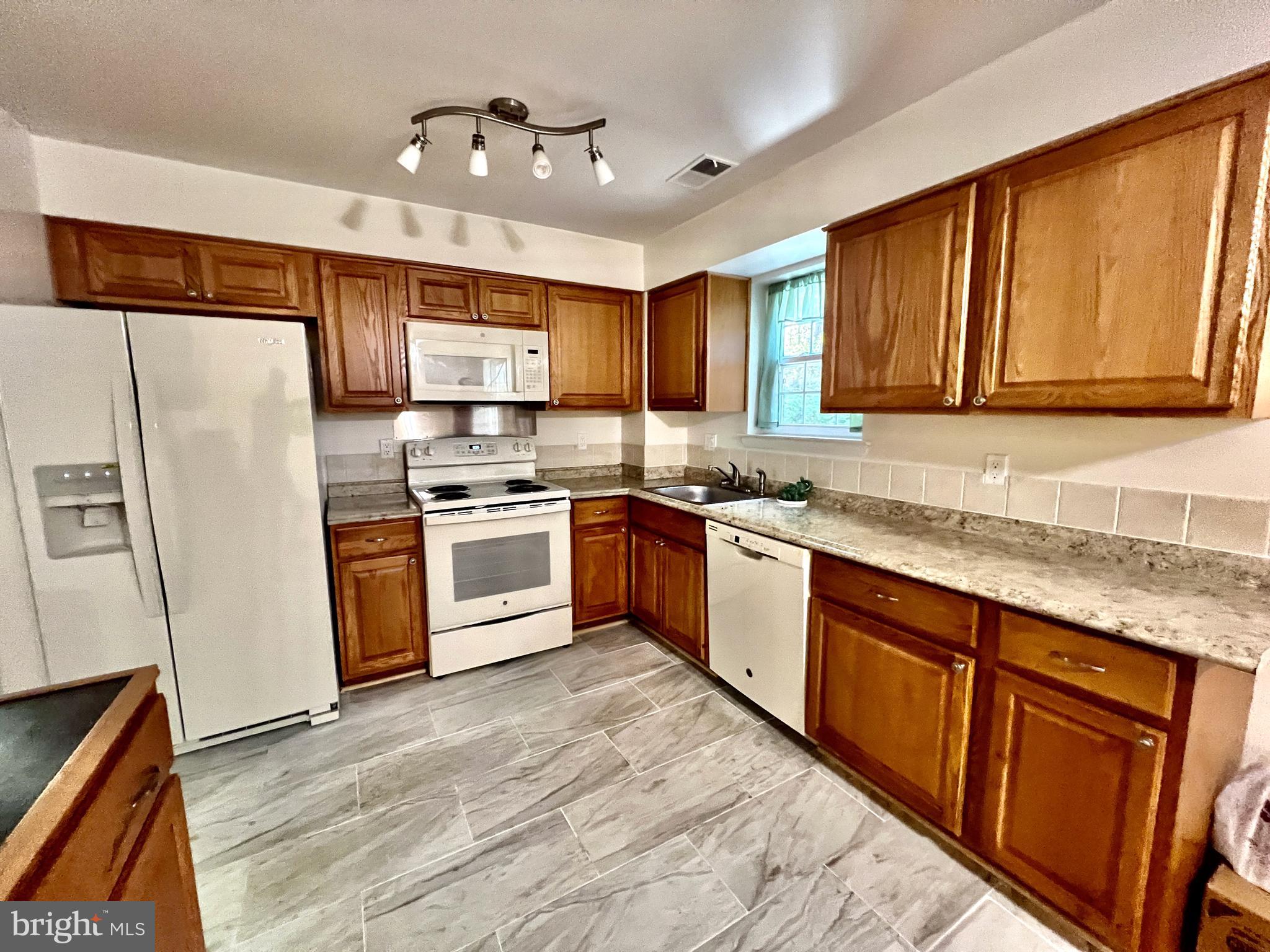 THE VILLAGE PARK - Residential Lease