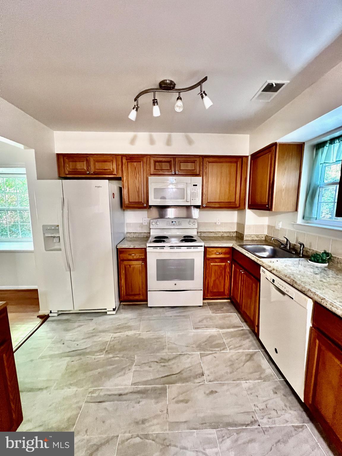 THE VILLAGE PARK - Residential Lease