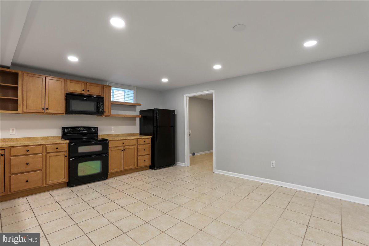 RIVERSIDE ON THE POTOMAC - Residential