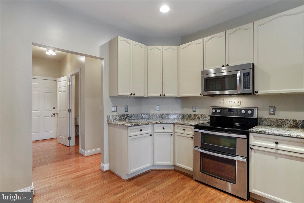 RIVERSIDE ON THE POTOMAC - Residential