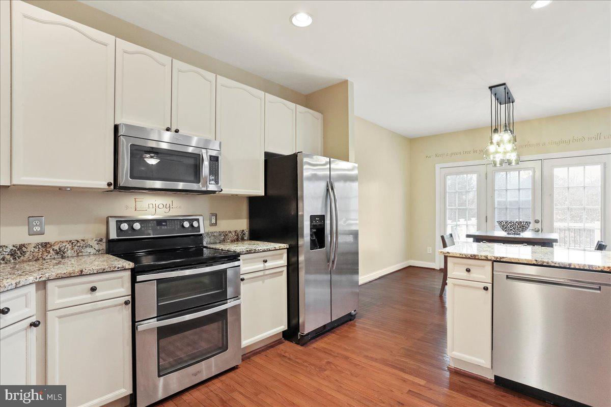 RIVERSIDE ON THE POTOMAC - Residential