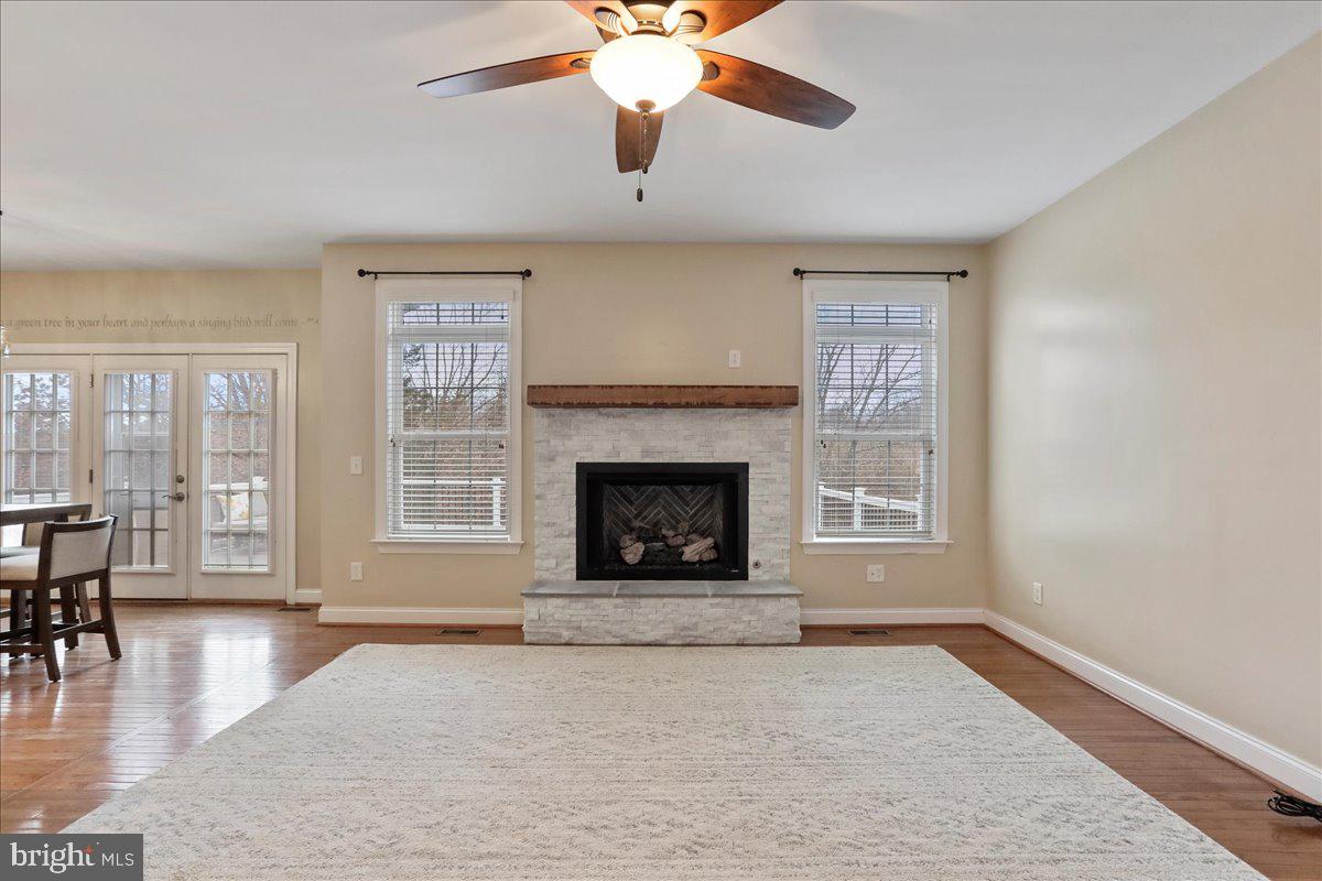 RIVERSIDE ON THE POTOMAC - Residential