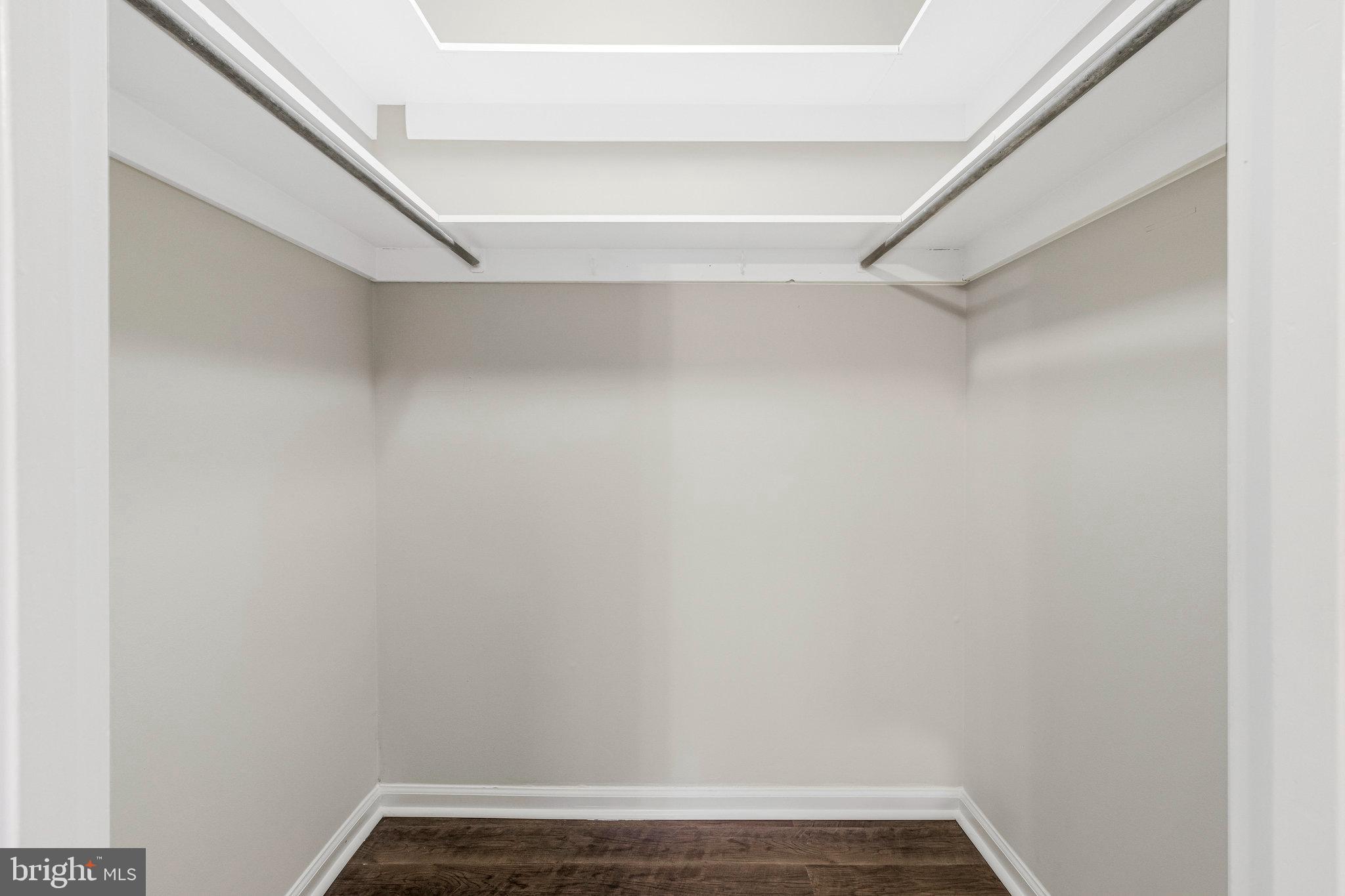 GRAND BEL MANOR - Residential