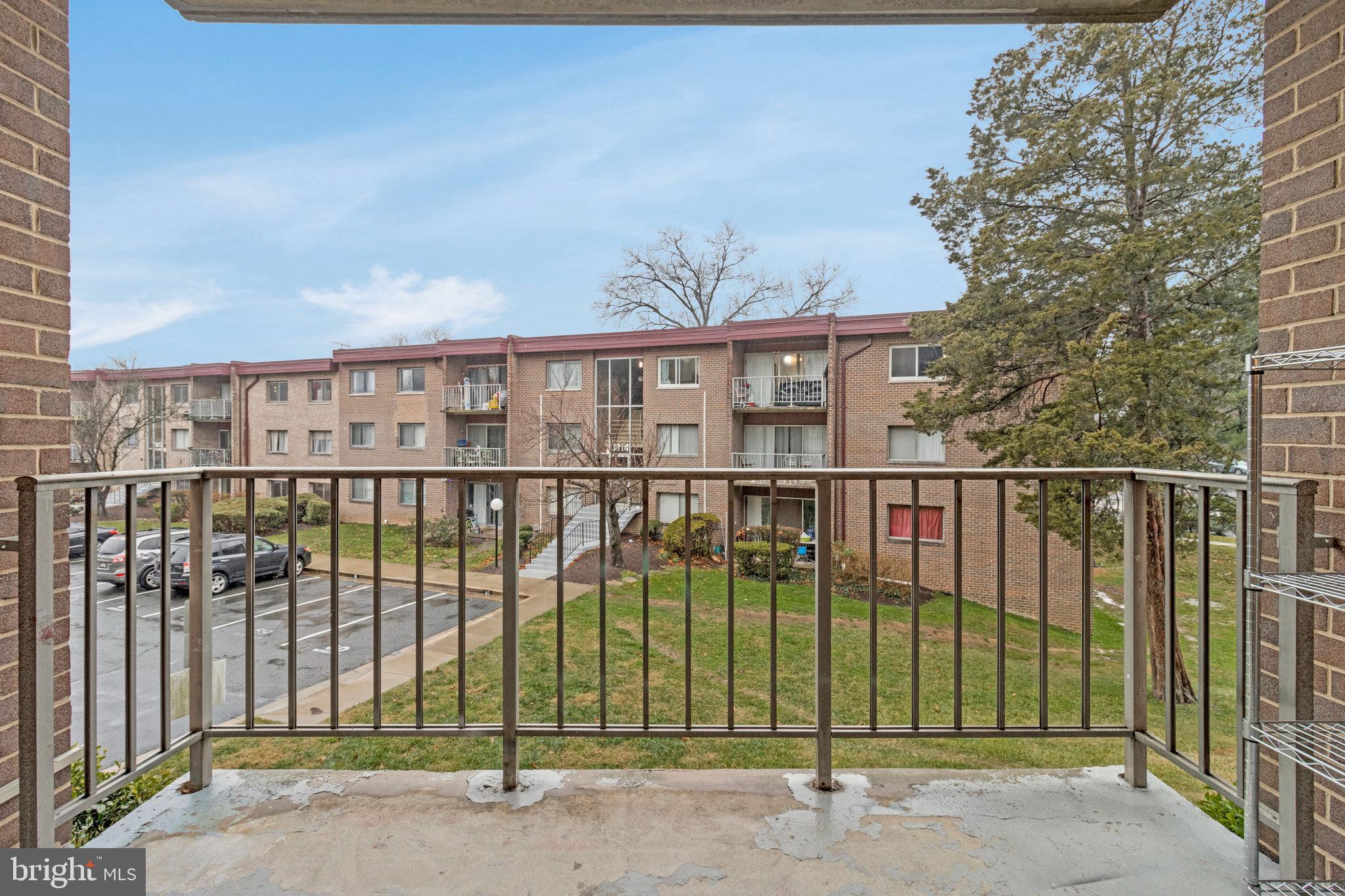 GRAND BEL MANOR - Residential