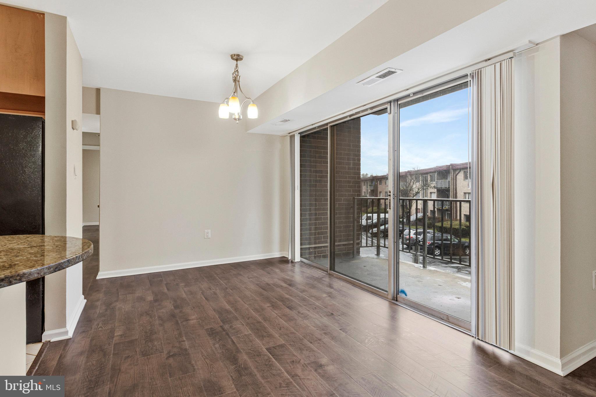 GRAND BEL MANOR - Residential