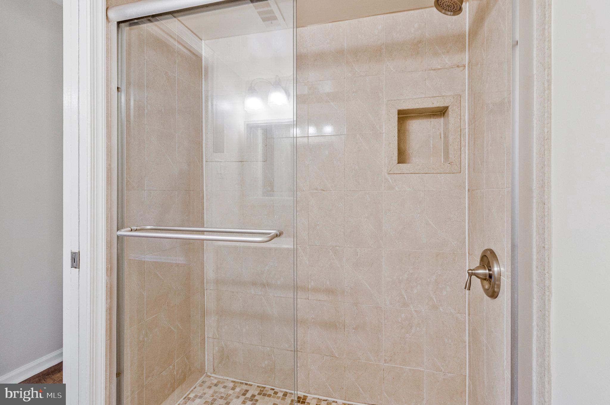 GRAND BEL MANOR - Residential